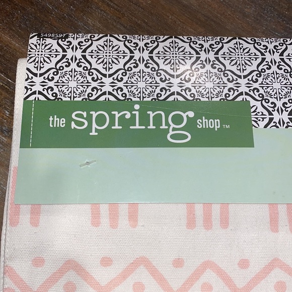 Spring Table Runner *NWT linen - Picture 3 of 7